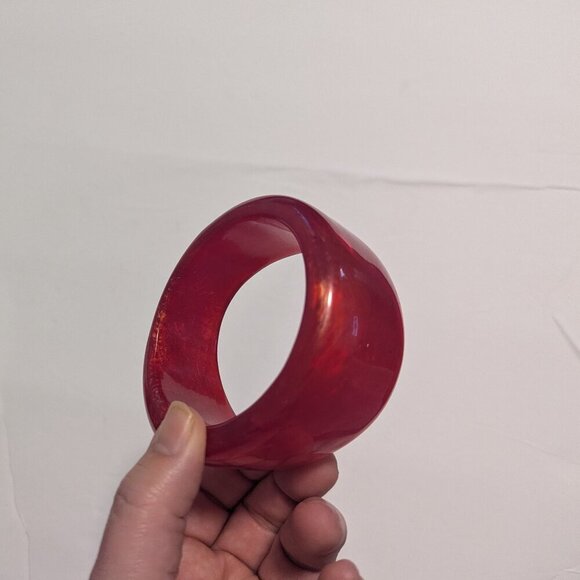 Vintage Bangle Bracelet Asymmetrical Lucite MCM Modernist Chunky Acrylic Boho - Picture 3 of 8